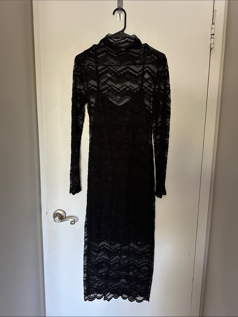 Steve Madden Black Lace Long-Sleeve Midi Dress